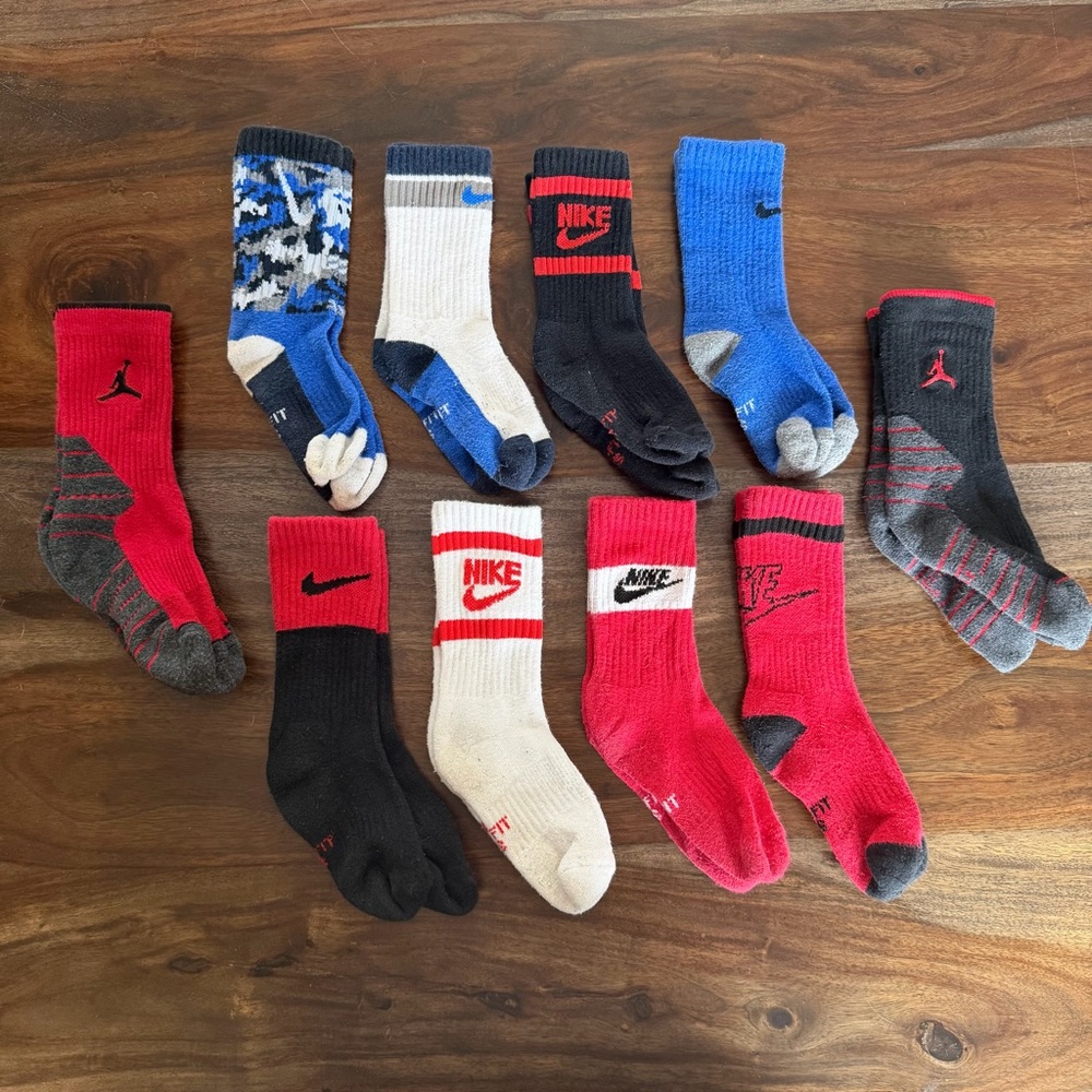 Nike & Jordan Boys Size XS